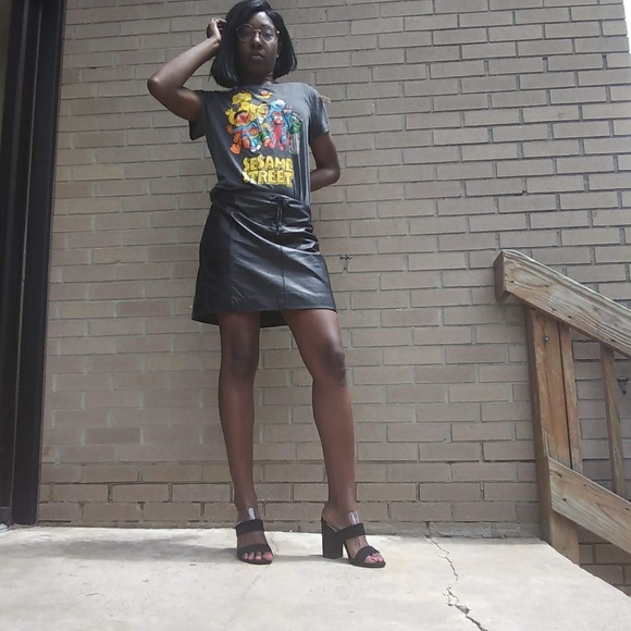 Meet your Posher, Shoeneecee - Picture 7 of 7